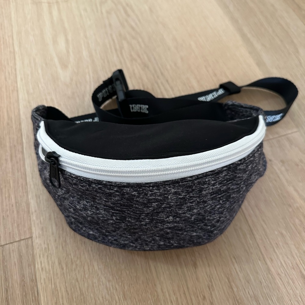 VS PINK Fanny pack